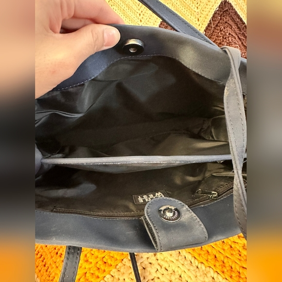 Authentic Nine West Shoulder Bag - Picture 7 of 9